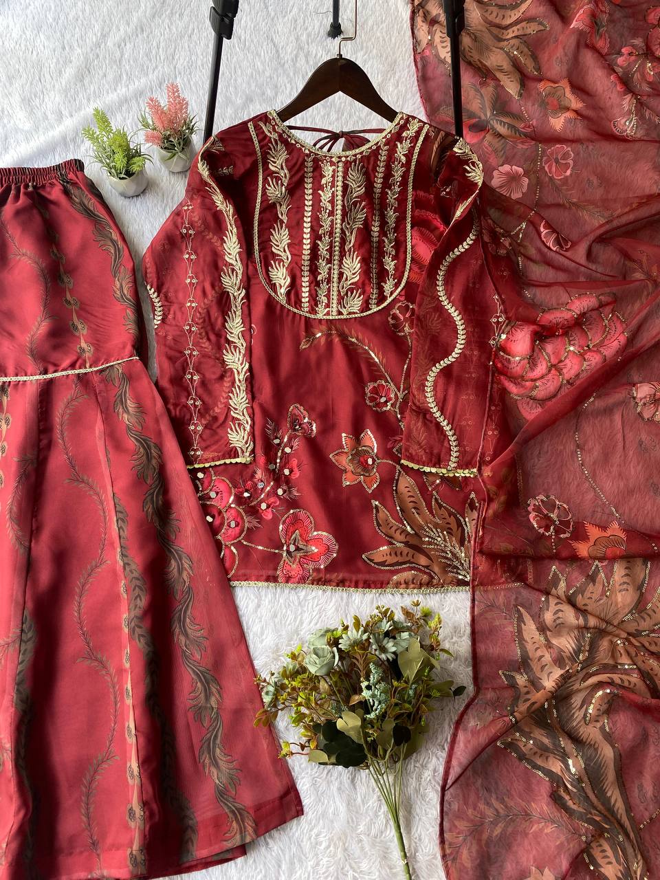Letest New Sarara Suit With Embroidey And Real Mirror Work
